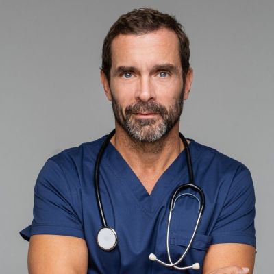 Ο Γιατρός έκανε πρεμιέρα αλλά κανείς δεν χάρηκε με την απόλυση Μαρκουλάκη και τον θάνατο του Μιχάλη