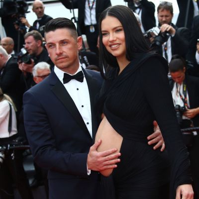 H Adriana Lima αποκάλυψε ότι παντρεύτηκε τον Andre Lemmers δύο χρόνια μετά τη γέννηση του γιου τους
