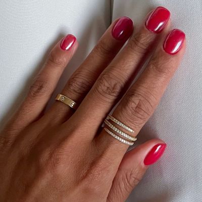 Last minute manicure: Αυτά τα κόκκινα σχέδια είναι super classic για να καλωσορίσεις το 2025