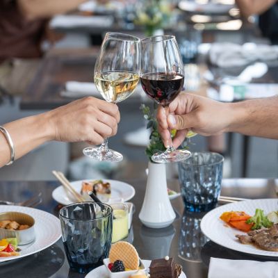 5 προτάσεις για Τσικνοπέμπτη, brunch, μουσικοθεατρικές βραδιές, margaritas και πολλά ακόμη