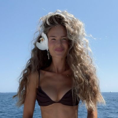 Κάθε πότε να λουζόμαστε επιτέλους; Όλη η αλήθεια για τα μαλλιά μας από του ειδικούς