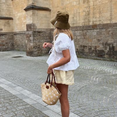 7 καλοκαιρινά items, από αξεσουάρ μέχρι ρούχα, για να παραμείνεις cool και στυλάτη στον καύσωνα