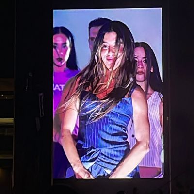 15000 άτομα αποθέωσαν τη Σάττι στην Πλατεία Νερού: Οι 5 guests και η έκπληξη με τις καρδιές