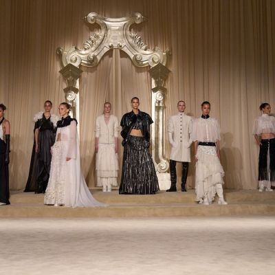 Chanel Haute Couture '26: Οι λεπτομέρειες του show που θα μείνουν αξέχαστες και το A-list front row