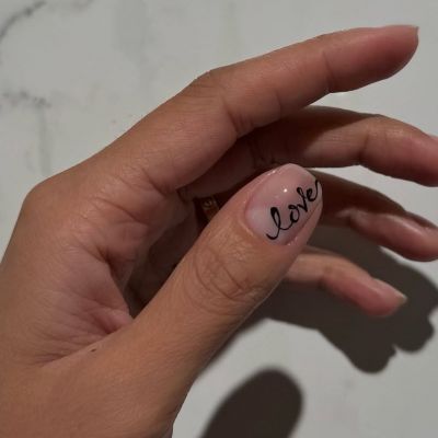 Έσπασε το manicure σου; Δύο tips για να το διορθώσεις σε χρόνο ρεκόρ