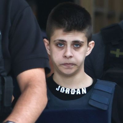 Στον Κορυδαλλό η Μουρτζούκου μετά την απολογία της, στην οποία δεν μίλησε καθόλου, & στο Χ αντιδρούν