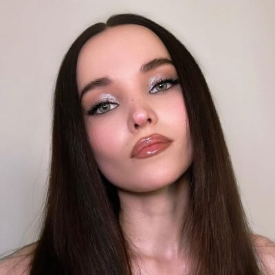 Σκιές με glitter: Δες πώς με ένα μόνο προϊόν μπορείς να πετύχεις το απόλυτο festive makeup look