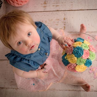 Όταν το παιδί καθυστερεί να μιλήσει ή να περπατήσει: Πότε να ανησυχήσεις και πώς να το βοηθήσεις