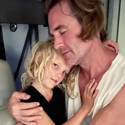 Μιλάω στον μπαμπά μου κάθε μέρα: Η κόρη του James Van Der Beek δίνει tips στο πιο συγκινητικό βίντεο