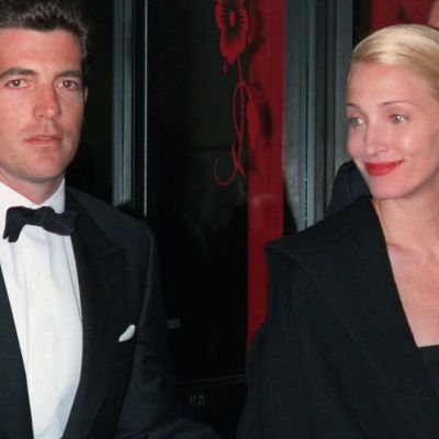 Ποια ηλικία είχε η Carolyn Bessette, όταν πρωτογνώρισε τον John F. Kennedy Jr.;