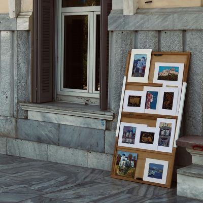 Η Αθήνα γεμίζει τέχνη: Ένας οδηγός για τις εκθέσεις της πόλης