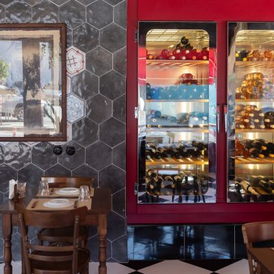 Robolo Athenian Tavern: Μία νέα αθηναϊκή ταβέρνα στην καρδιά του ιστορικού κέντρου της πόλης