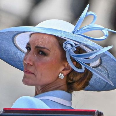 Kate Middleton: Η κίνηση που πρόδωσε ότι άκουσε τις αποδοκιμασίες του κόσμου στο Trooping the Colour