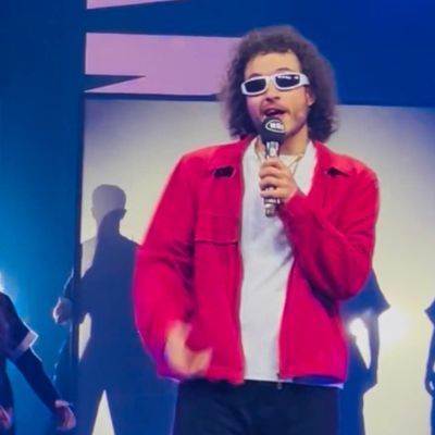 Τα MAD VMA 2026 επέστρεψαν στην αίγλη των ’10s και ο Manos μας θύμισε ότι μεγαλώσαμε επίσημα