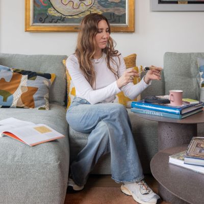 Η Vuslat Doğan Sabancı βρίσκει στην κεραμική το «emanet», ένα «είδος εμπιστοσύνης»