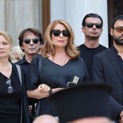 Συγκίνηση στο ύστατο «αντίο» της Μάρως Κοντού: Τα λόγια της Γκερέκου για τη γυναίκα - πρότυπο
