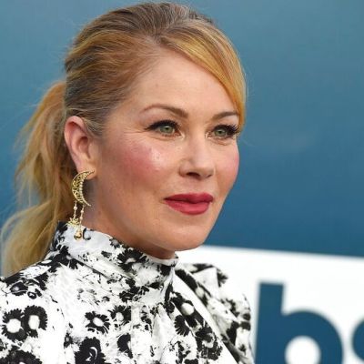Η Christina Applegate πήρε εξιτήριο μετά από 4 μήνες νοσηλείας και πράγματι είναι «δυνατό κορίτσι»