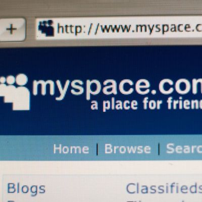 Το Myspace επιστρέφει κι οι Millennials αναρωτιούνται αν θα βρουν καν 8 φίλους να βάλουν στο «Top 8»