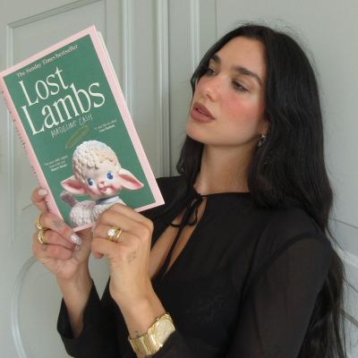 Τα book clubs είναι το νέο trend που μας κάνει να αφήνουμε το κινητό και να επιστρέφουμε στα βιβλία