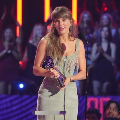 Το φόρεμα της Taylor Swift είναι το ιδανικό σχέδιο και χρώμα για τους γάμους του Σεπτεμβρίου