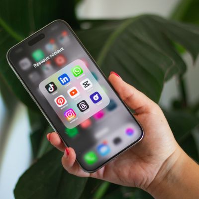 Meta: Τι αλλάζει για τους εφήβους σε Instagram και Facebook μετά τον συμβιβασμό των 18 δισ. δολαρίων