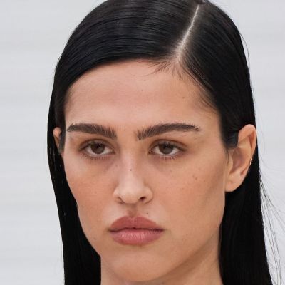 Τα κραγιόν «πέθαναν»; Πώς και γιατί τα lip stains έχουν κατακλύσει το feed μας