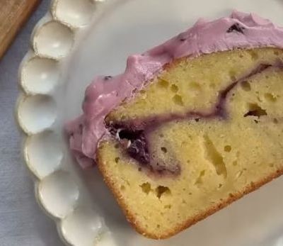 Το σπιτικό cake της Meghan Markle με βατόμουρο - Το μυστικό της βρίσκεται στο frosting