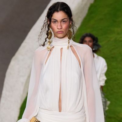 Το slick bun μας κούρασε! Το νέο «I woke up like this» χτένισμα των catwalk είναι η επόμενη σελίδα