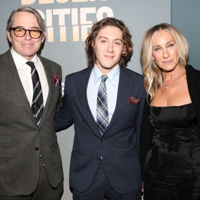 Sarah Jessica Parker: H σπάνια εμφάνιση στο κόκκινο χαλί με τον Matthew Broderick και τον γιο τους