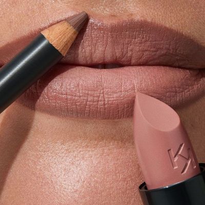 Cocoa Lips: Γιατί τα σοκολατί χείλη είναι so hot right now και ποια απόχρωση σου ταιριάζει;