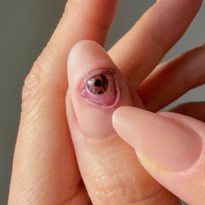 Halloween nails 2026: 15 μανικιούρ τόσο εντυπωσιακά που δεν θα χρειαστείς καν στολή