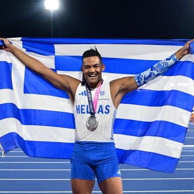 Ο Manolo έφτασε τους 1 εκ. followers στο Instagram και να ένα ωραίο πρότυπο να ακολουθεί κανείς