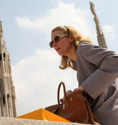 Ο Raf Simons σχεδιάζει και ο θείος Όσκαρ τρίβει τα χέρια του