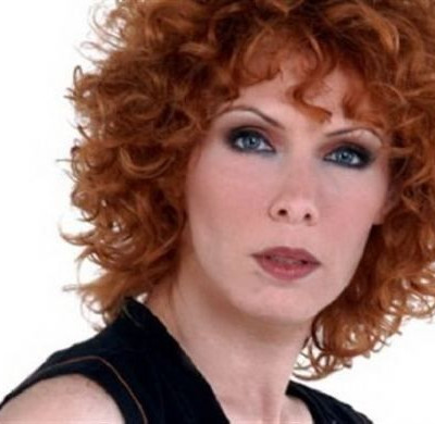 Εβελίνα Παπούλια: «Η πρόταση γάμου θα ήταν αιτία χωρισμού»