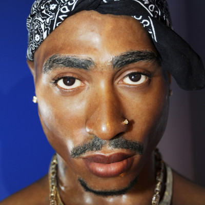 Η ζωή του μακαρίτη ράπερ Tupac Shakur στην μεγάλη οθόνη