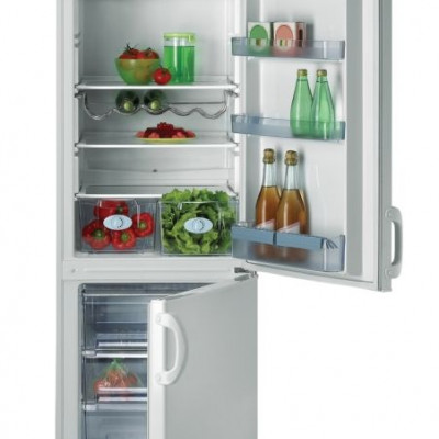 Δεν ξεπαγώνουμε ποτέ σε ζεστό νερό, κρέας, κοτόπουλο ή ψάρι