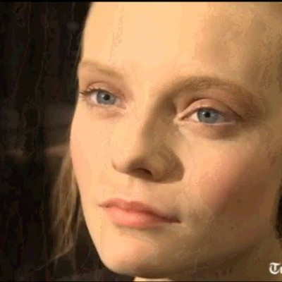 Μπείτε στα παρασκήνια ενός από τα μεγαλύτερα fashion shows