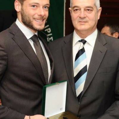 ALEXHS TZORVAS & TAKHS OIKONOMOPOULOS : 2 KORYFAIOI TERMATOFULAKES TOU PANA8HNAIKOU