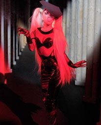 Lady Gaga... μονταρισμένη