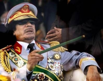 Αφαιρούν τον τίτλο του επίτιμου διδάκτορα από τον Καντάφι
