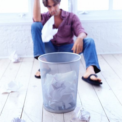 Όπου ακούς πολλά χαρτάκια κράτα και μεγάλο καλάθι