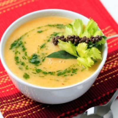 Ζεστή πατατόσουπα για τις κρύες νύχτες