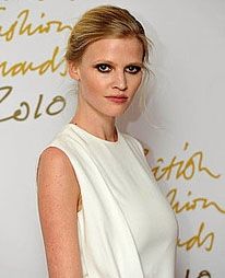 Αμφισβητήθηκε η αυθεντικότητα του στήθους της Lara Stone