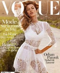 Λιγότερο γυμνό, περισσότερα ρούχα για τη Vogue της Εmmanuelle Alt