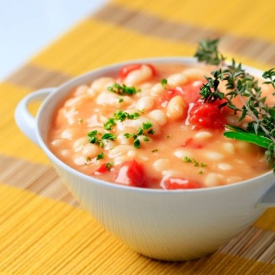 Σπιτική φασολάδα για τις κρύες νύχτες