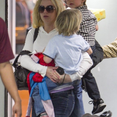 H Kylie είναι φαν του νέου άλμπουμ της Britney