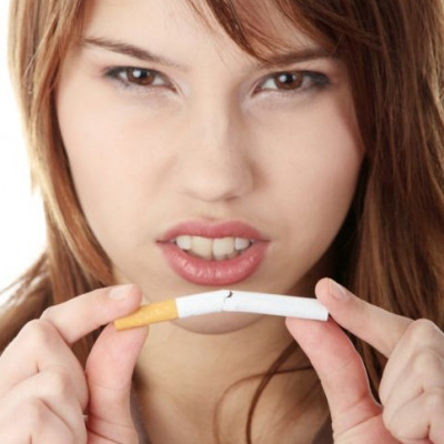 Μ’ ένα σμπάρο δυο τρυγόνια