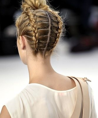 Κοτσίδες στα ύψη