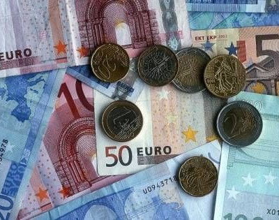 Άσχημα τα νέα από το έλλειμμα, αλλά χειρότερα από τα έσοδα...