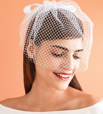 Νύφη με ρετρό γοητεία